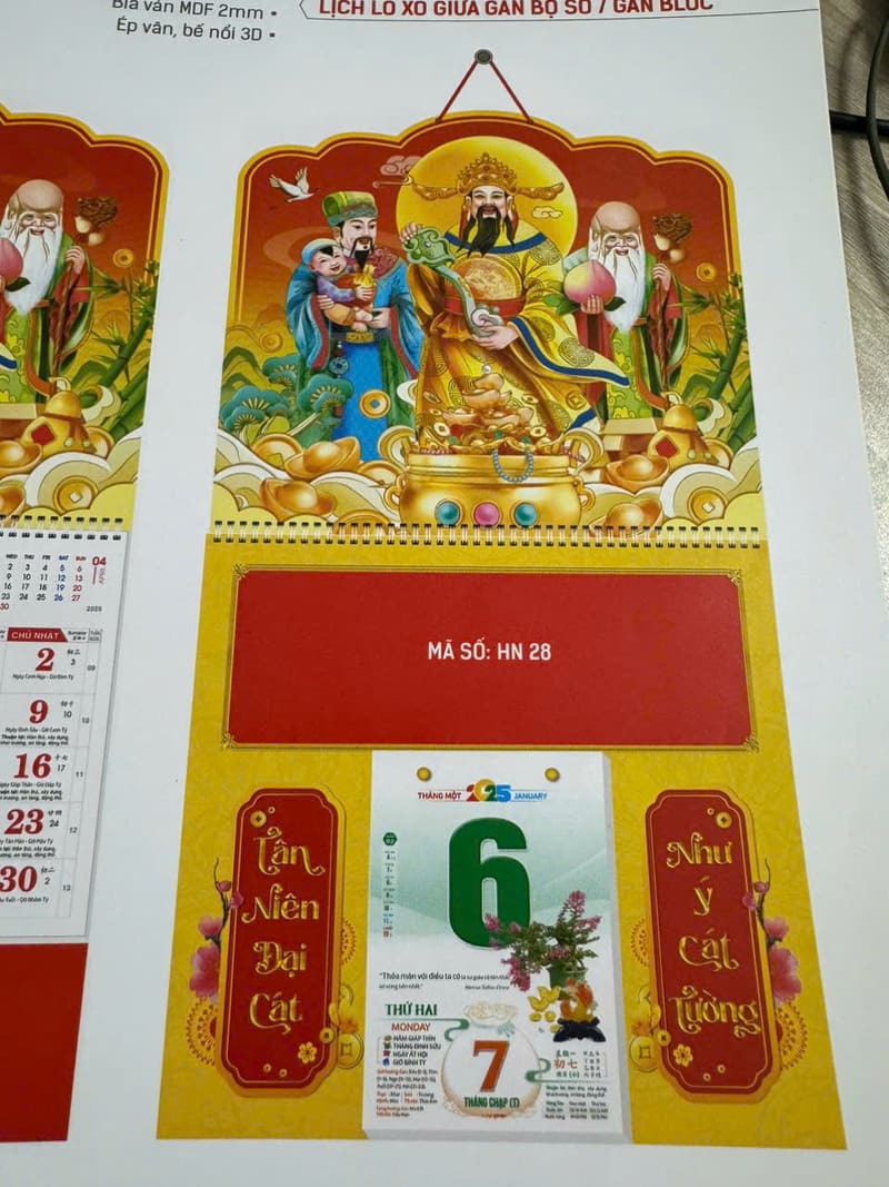 Mẫu khánh lịch gắn lò xo