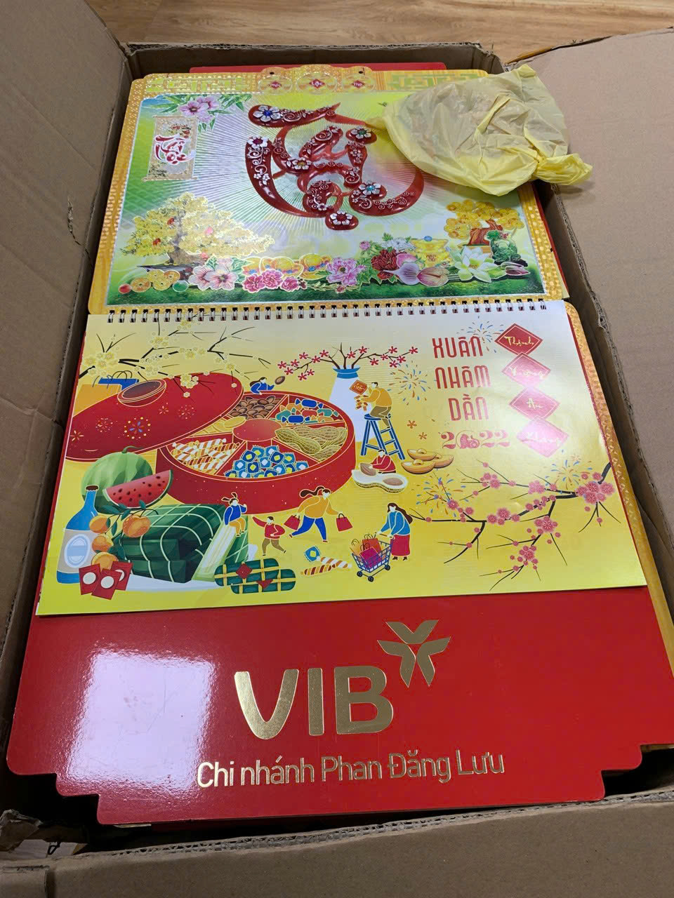 Bìa lịch bloc độc quyền cho VIB Phan Đăng Lưu